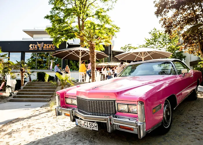 The Flamingo 4*