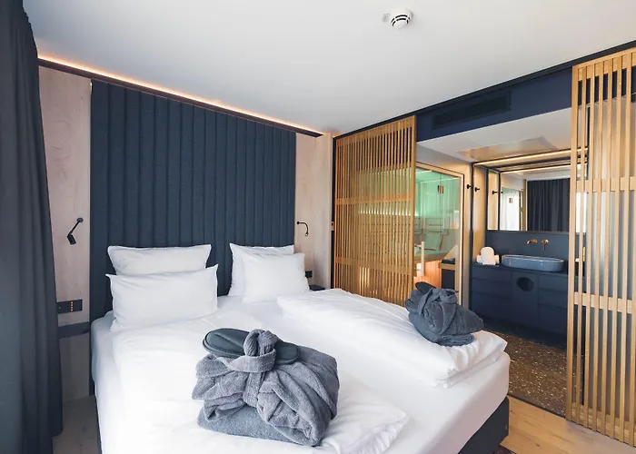 The Flamingo Otel 4*